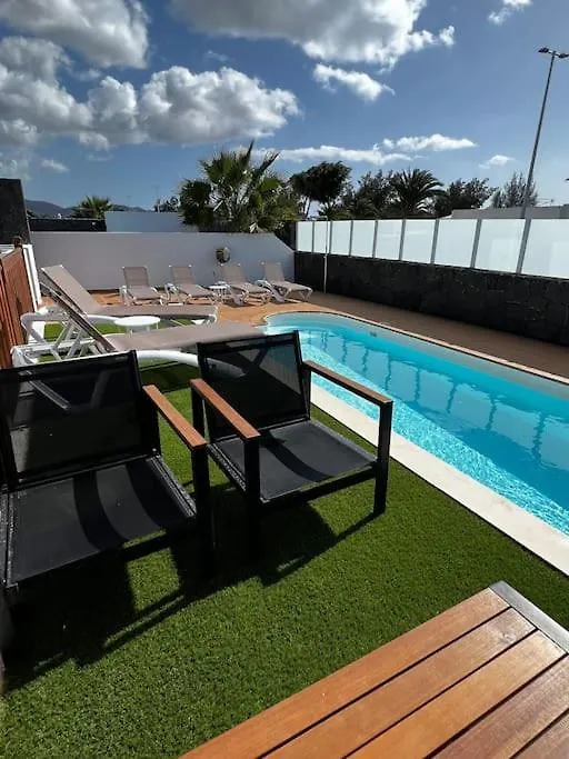 Lovely Casa Suenos, Heated Pool X Snooker Table Playa Blanca  0*, Playa Blanca (Lanzarote)
